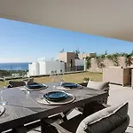 Apartment With Spectacular View In Cabopino