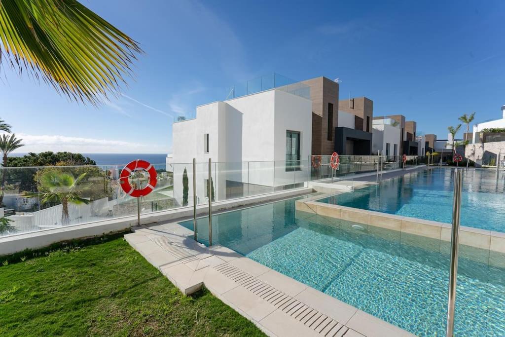 Apartamento With Spectacular View In Cabopino