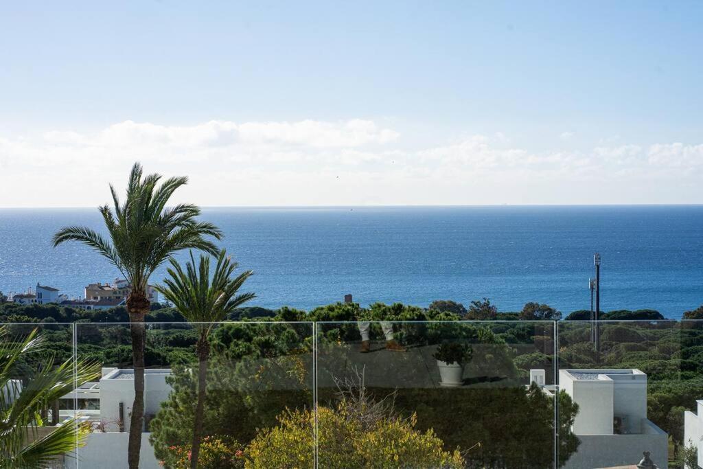 With Spectacular View In Cabopino * Marbella