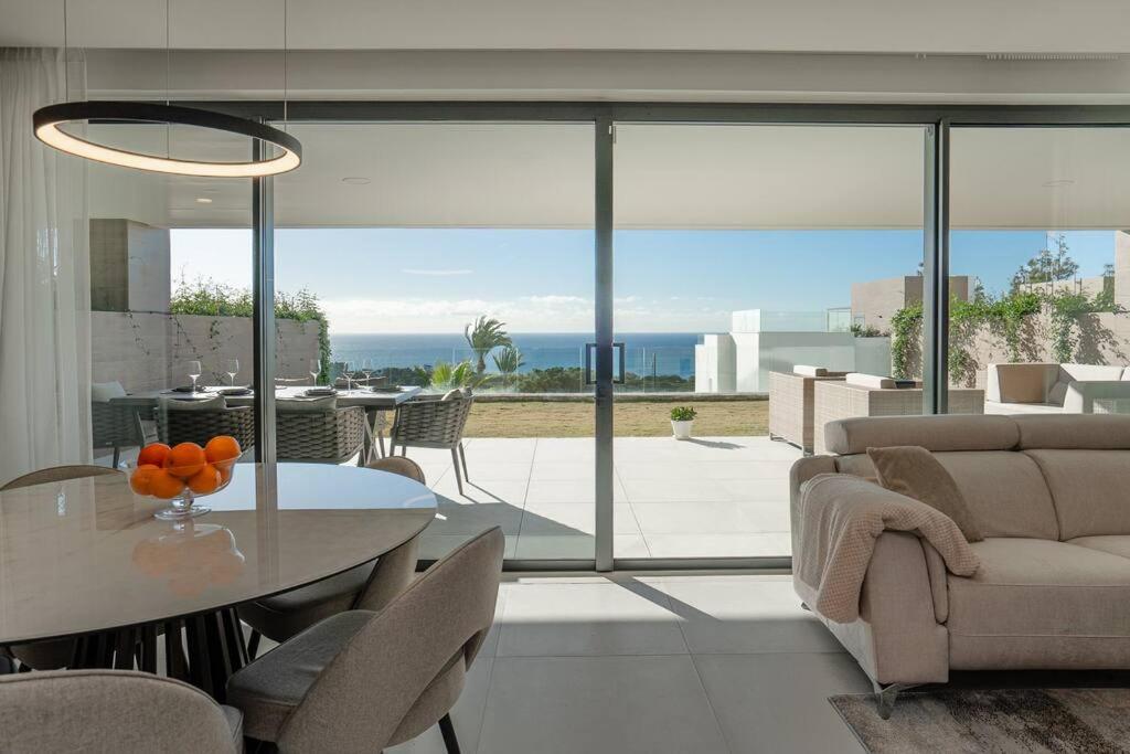 With Spectacular View In Cabopino Apartamento *